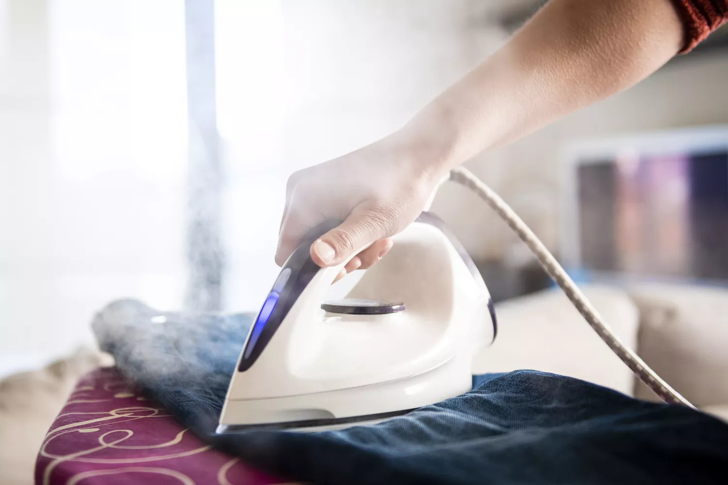 hand ironing pants
