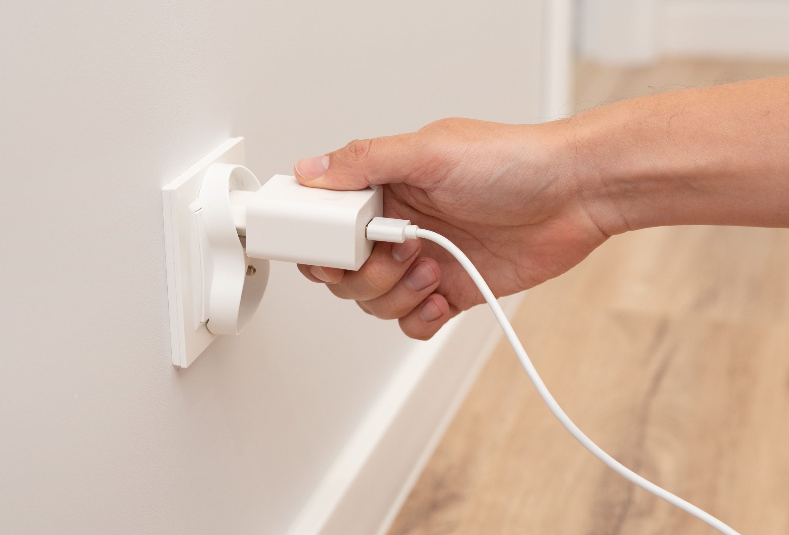 Top 5 Devices You Should Absolutely Avoid Plugging into a Smart Outlet