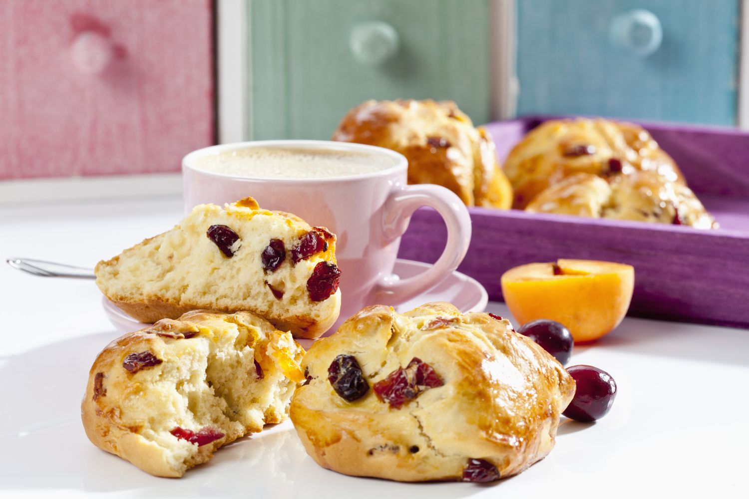 Forget Dinner Parties—Café-Style Hosting Is the New Way to Entertain at Home