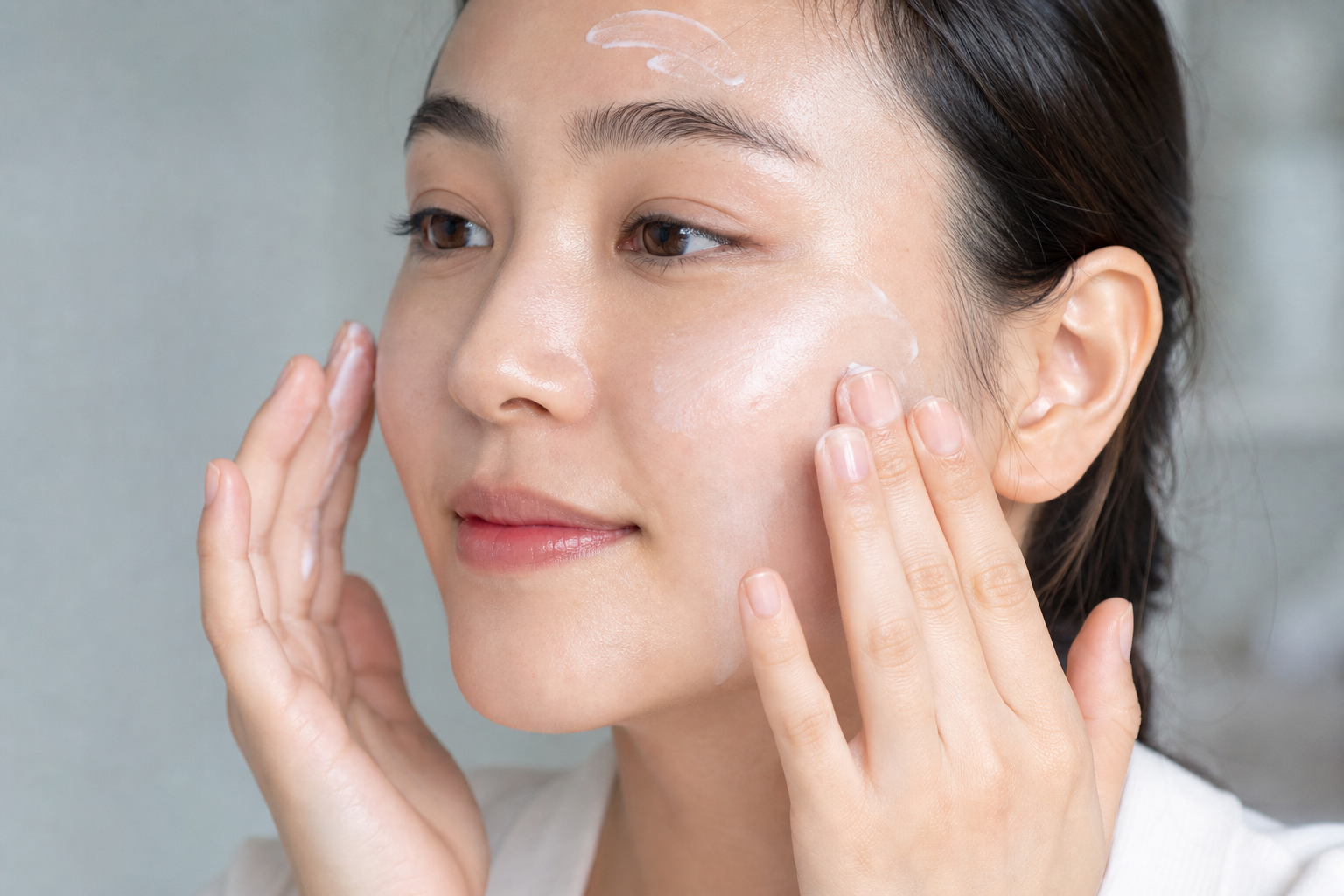 how to apply how to use sensitive skin face wash without pilling
